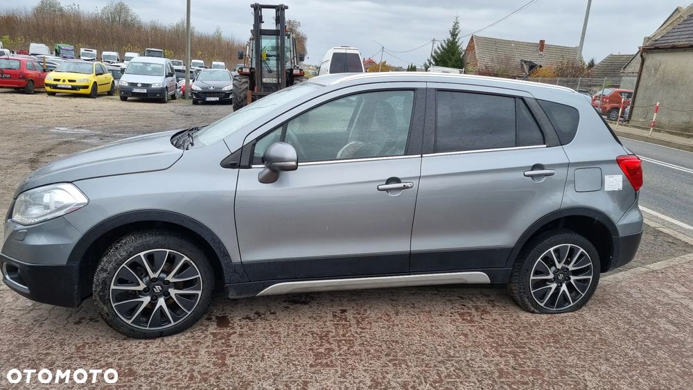 Suzuki SX4 S-Cross 1.6 DDiS TCSS 4x4 Comfort+ - 4