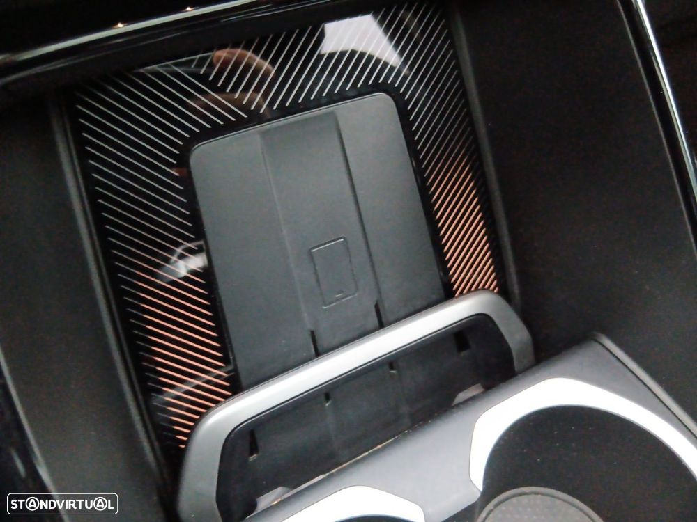 BMW X1 xDrive25e Edição Optimized - 13