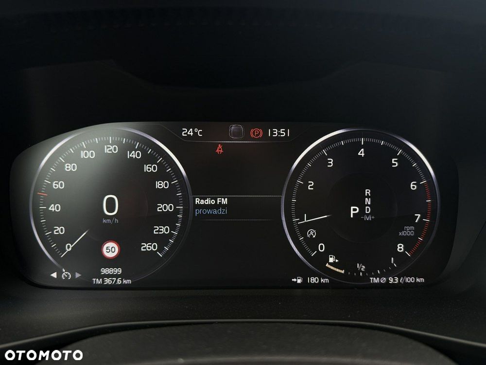 Volvo XC 40 T3 R-Design - 11