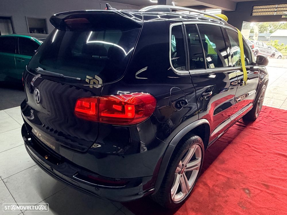 VW Tiguan 2.0 TDI DPF BlueMotion Exclusive - 4