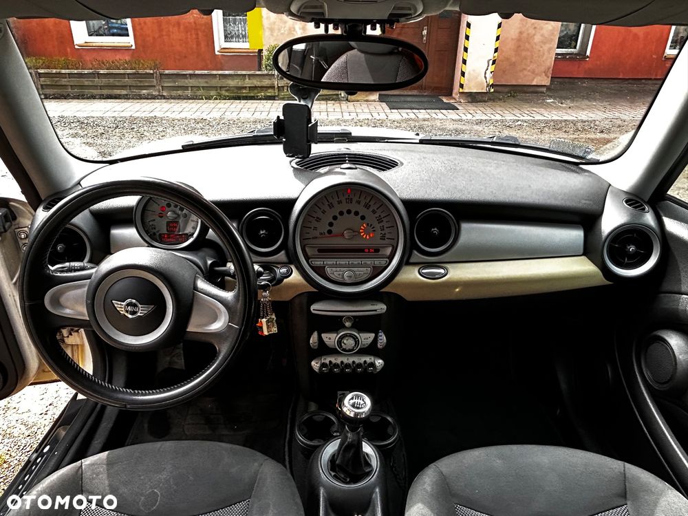 MINI ONE Standard - 11