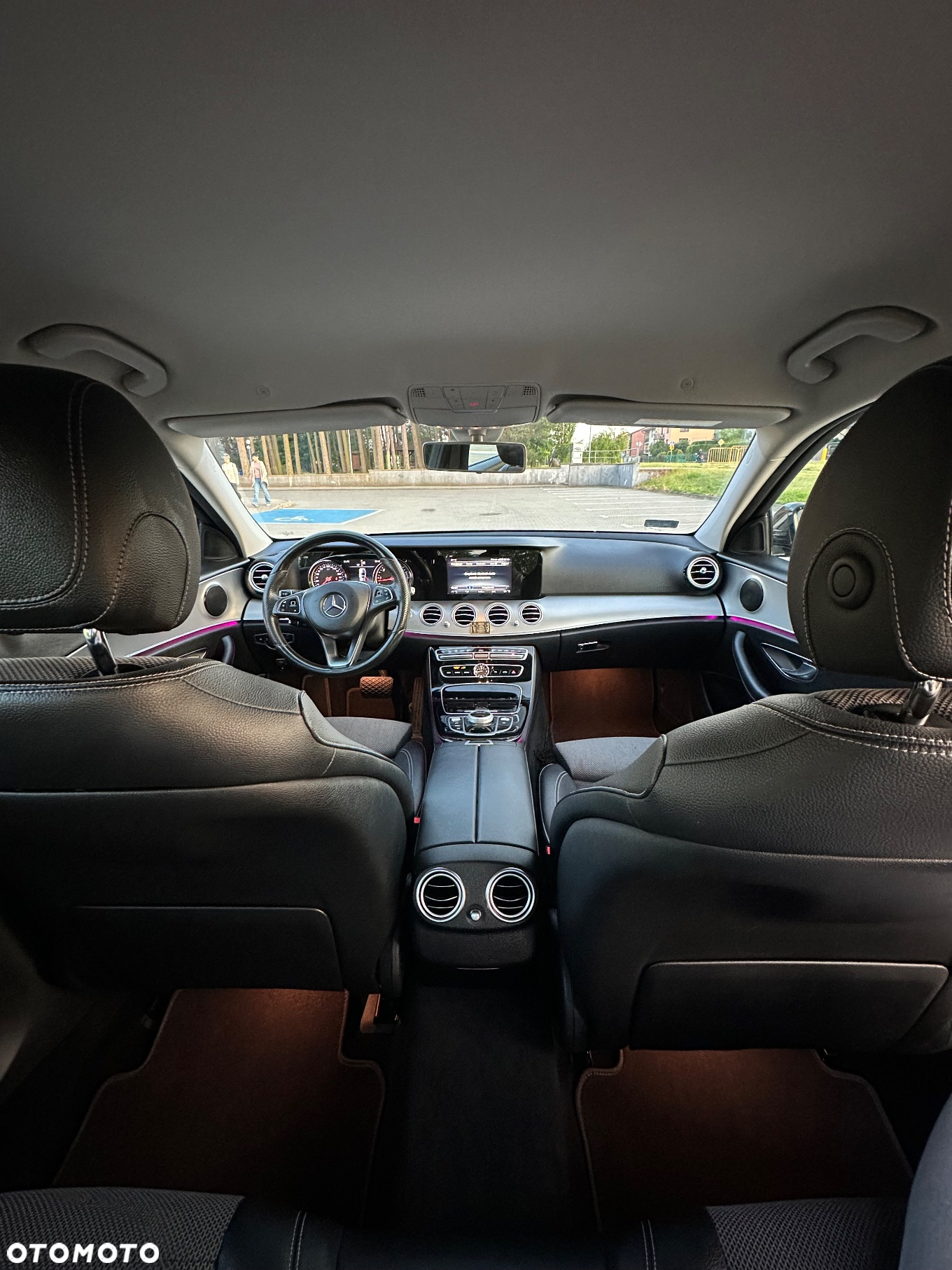 Mercedes-Benz Klasa E 220 d 9G-TRONIC - 8