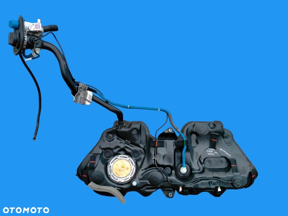 MERCEDES C300d W206 DIESEL 2064705502 ZBIORNIK PALIWA POMPA A2064704701 - 1