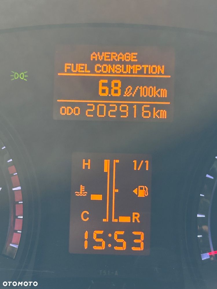 Toyota Avensis 1.8 Executive - 17