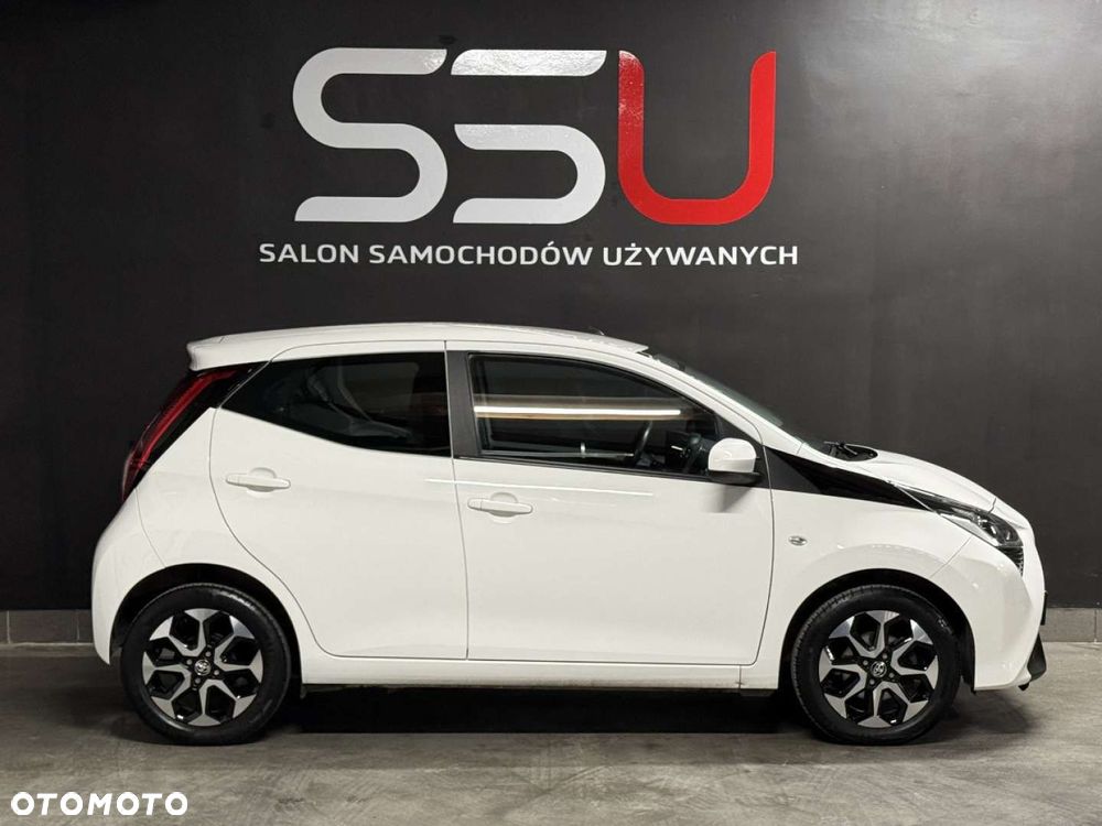 Toyota Aygo x-play connect - 12