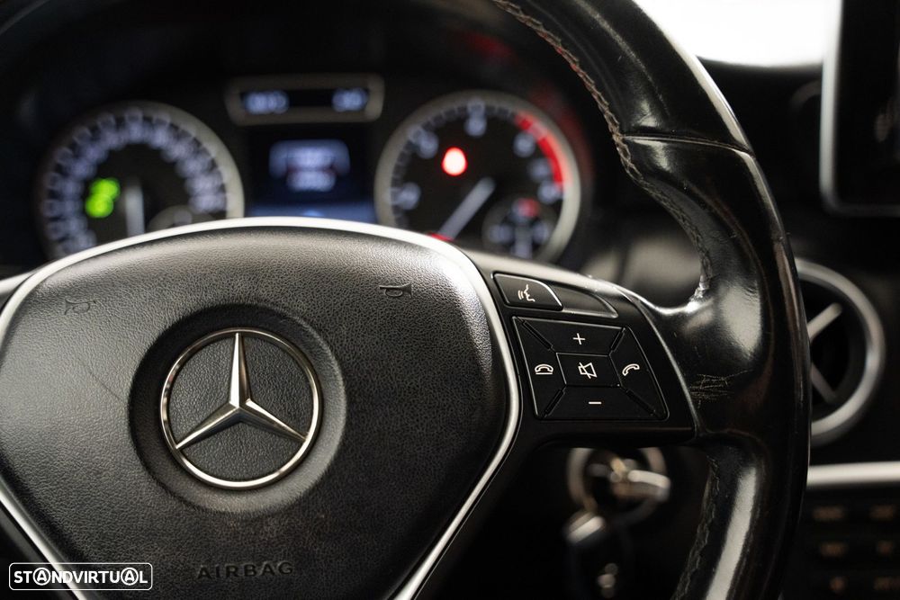 Mercedes-Benz A 180 CDI BlueEFFICIENCY - 17