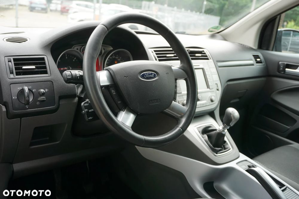 Ford Kuga 2.0 TDCi 2x4 Trend - 9