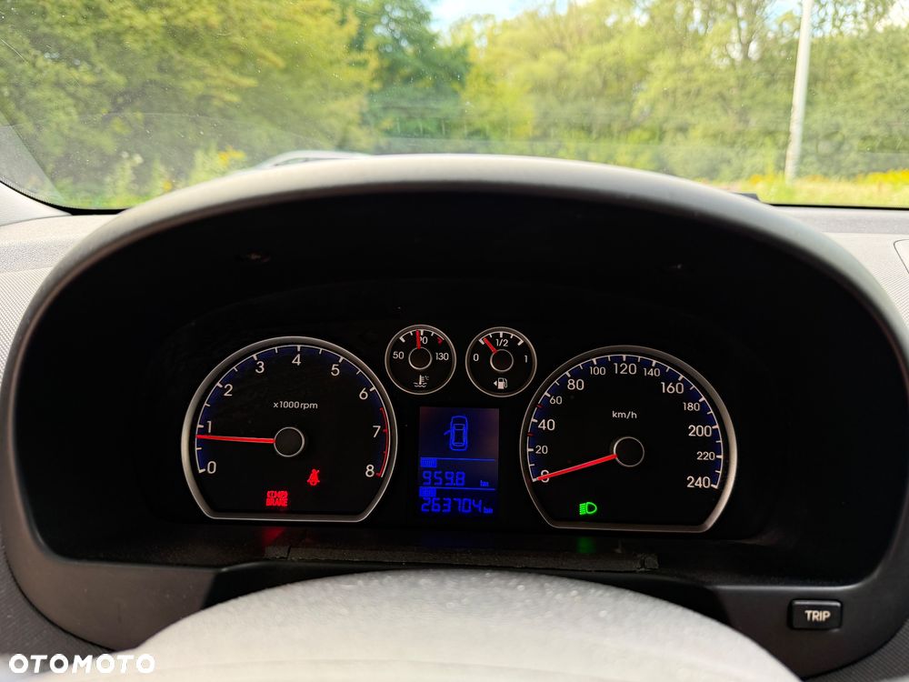 Hyundai i30 1.6 Classic + - 12