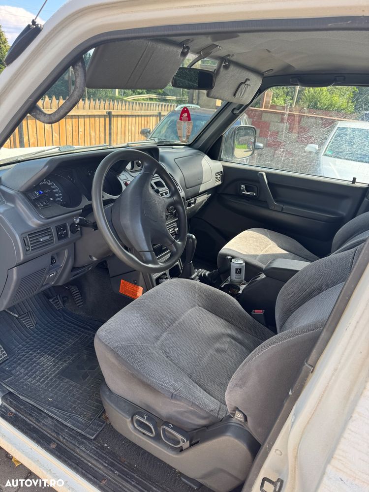 Mitsubishi Pajero Metal Top 2.5 TD GL - 3