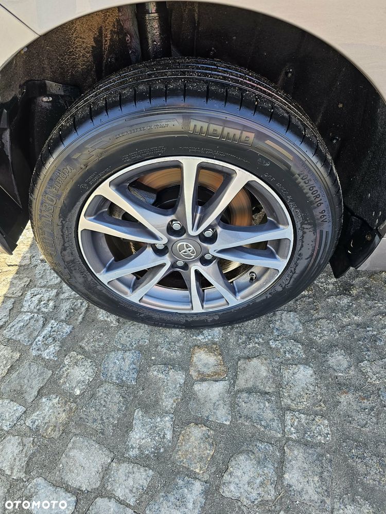 Toyota Verso 1.6 D-4D 7-Sitzer Start/Stop Executive - 7