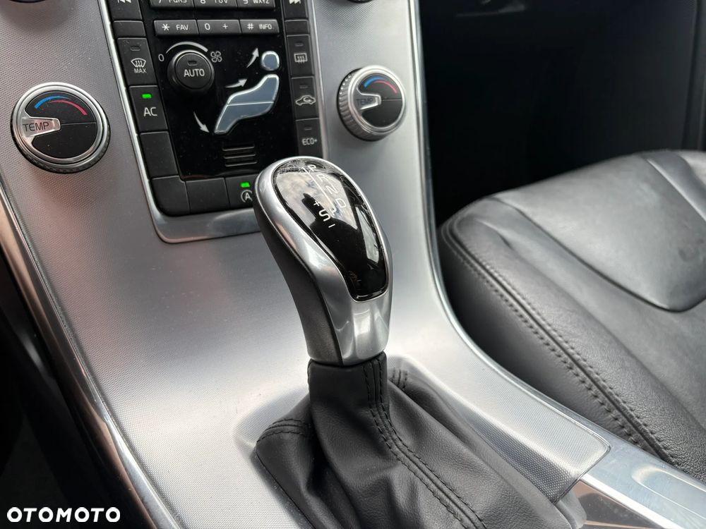 Volvo XC 60 D4 Drive-E Kinetic - 20