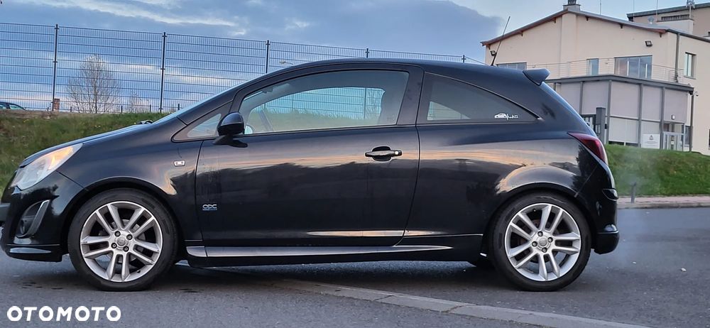 Opel Corsa 1.4 16V Sport - 4