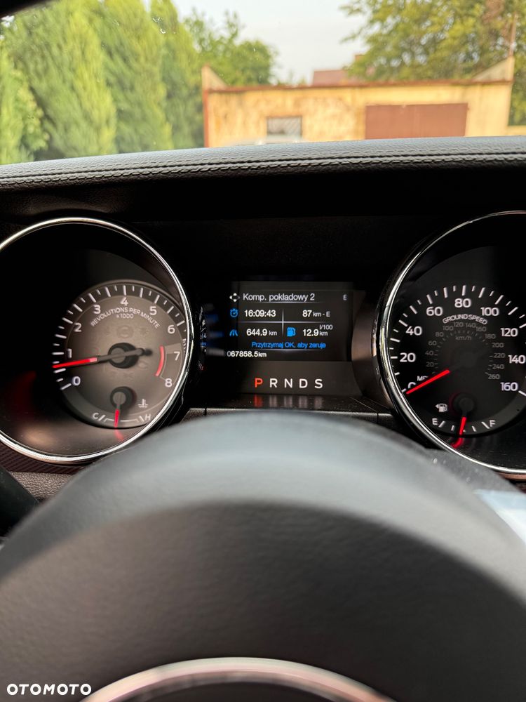 Ford Mustang 5.0 V8 GT - 14