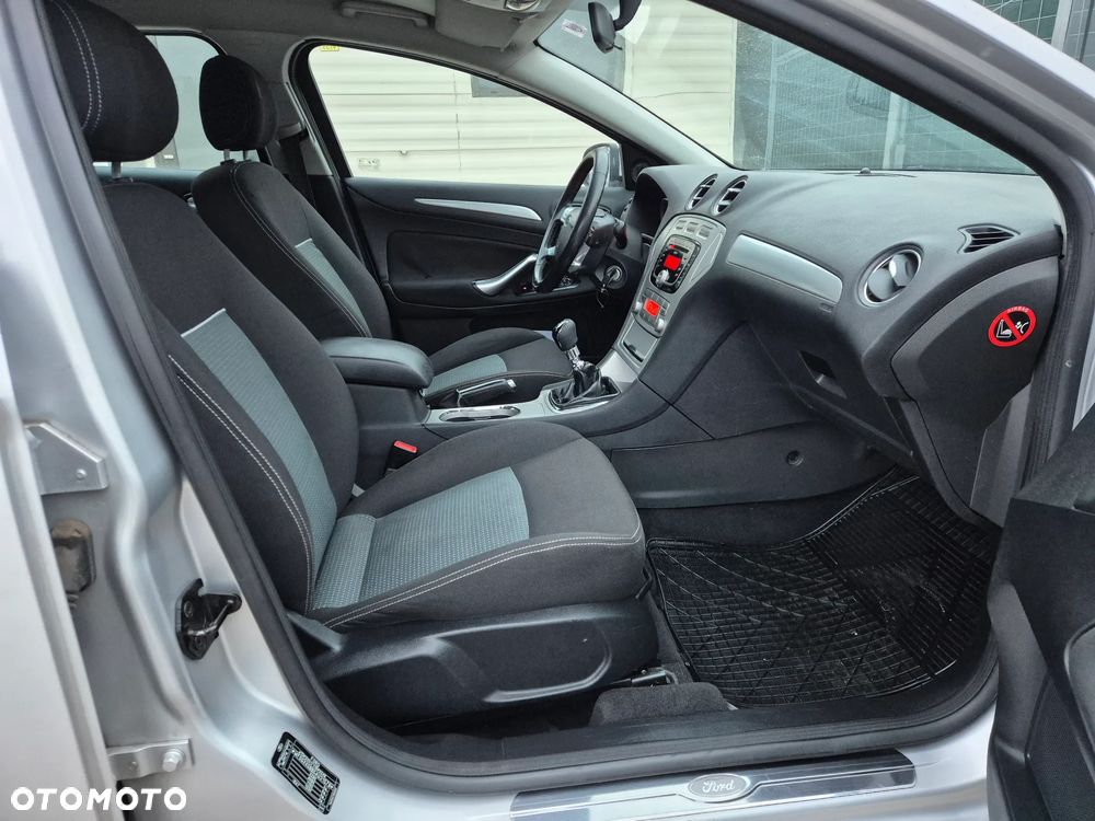 Ford Mondeo 2.0 TDCi Viva Trend - 17