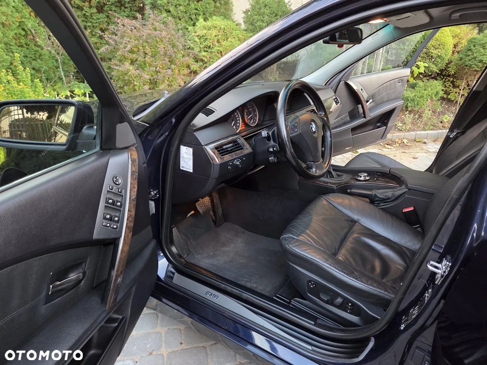 BMW Seria 5 - 16
