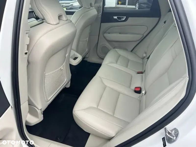 Volvo XC 60 - 13