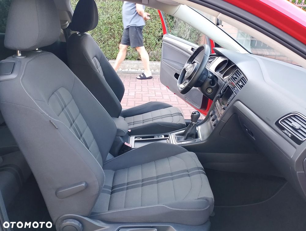 Volkswagen Golf 1.6 TDI Comfortline - 14