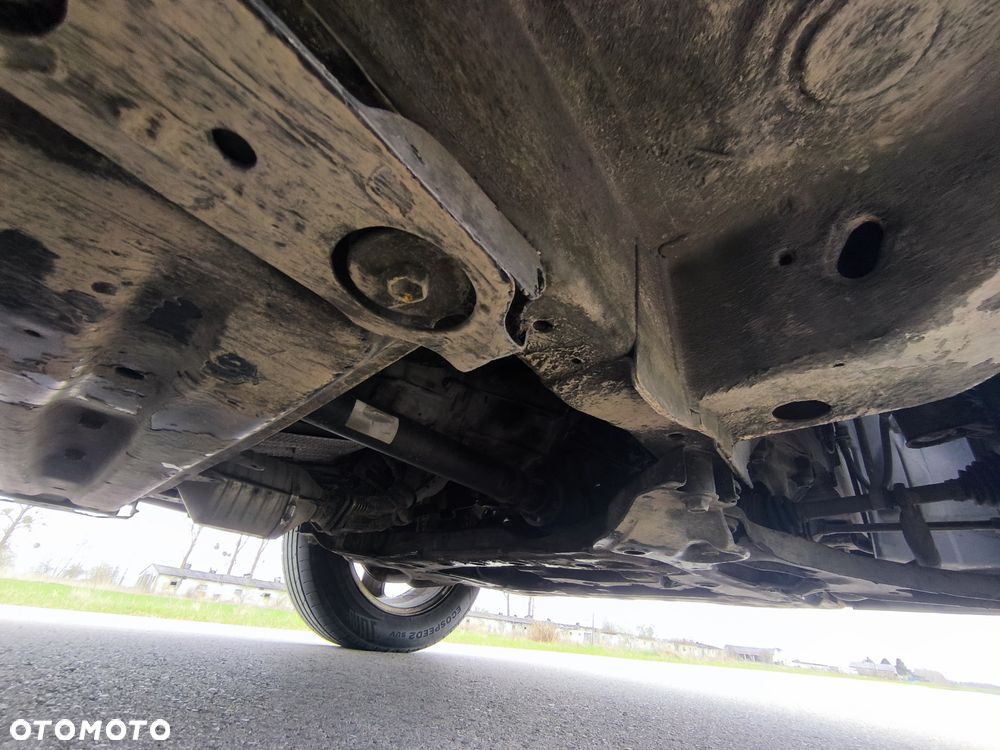 Suzuki Grand Vitara 2.0 Comfort + - 30