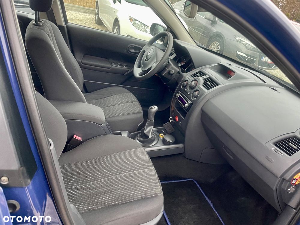 Renault Megane 1.6 RXE 16V - 36
