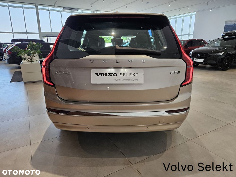 Volvo XC 90 - 8