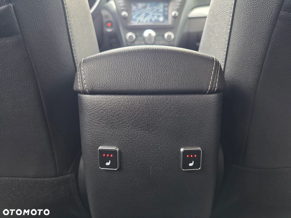 Toyota Avensis - 21