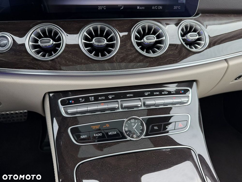 Mercedes-Benz Klasa E 220 d 9G-TRONIC - 32