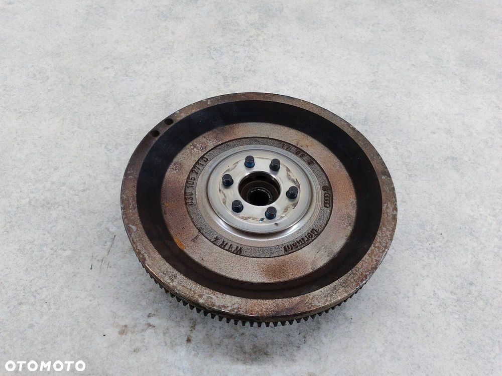 SPRZĘGŁO KOMPLETNE SKODA OCTAVIA II 030105271D 700296 700295  VALEO 1.6 FSI - 6