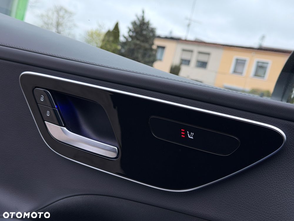 Mercedes-Benz Klasa C 300 d mHEV AMG - 22