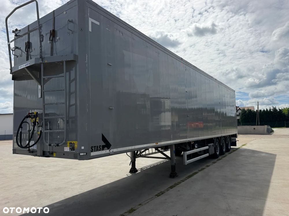 Stas Ruchoma podłoga 94m3 Podłoga 10 mm 2018 rok - 5
