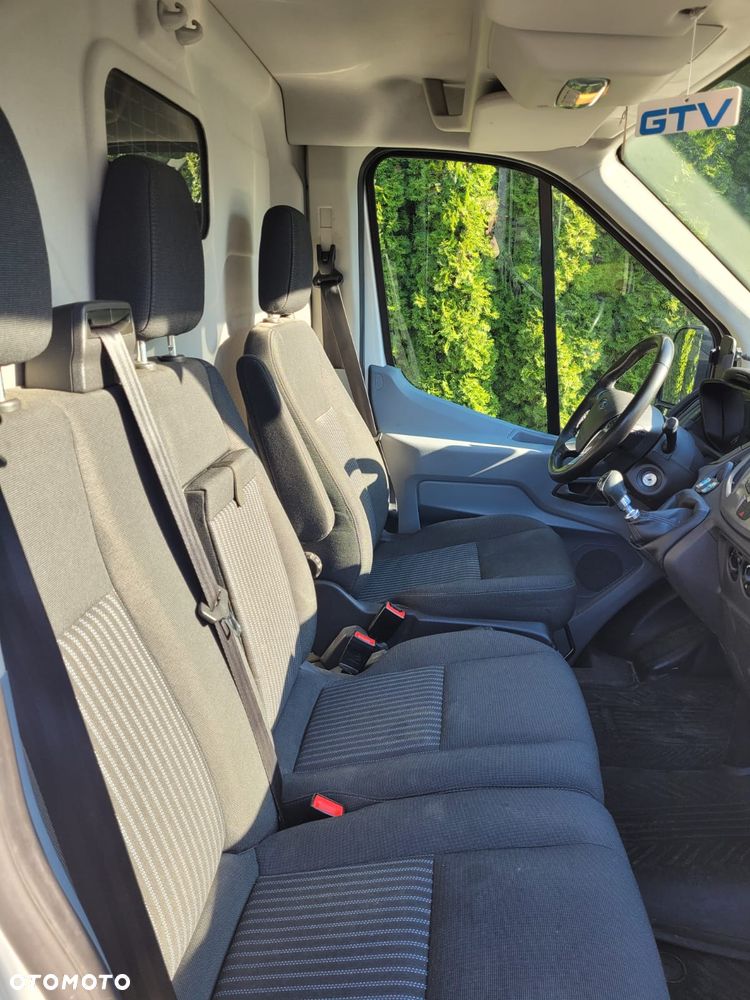 Ford Transit - 11