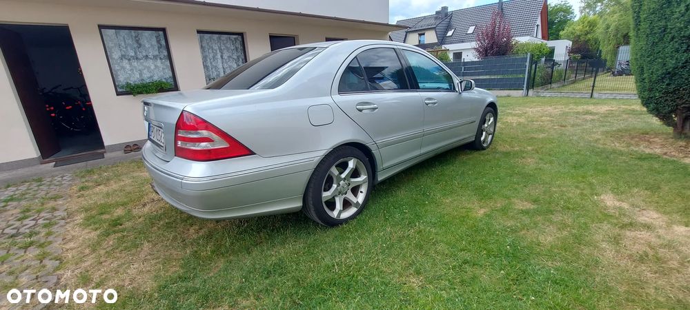 Mercedes-Benz Klasa C 200 Kompressor Sport Edition - 5