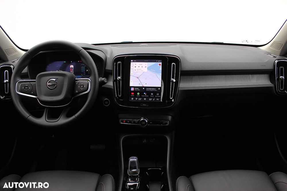 Volvo XC 40 B4 AT FWD MHEV Plus Dark - 12