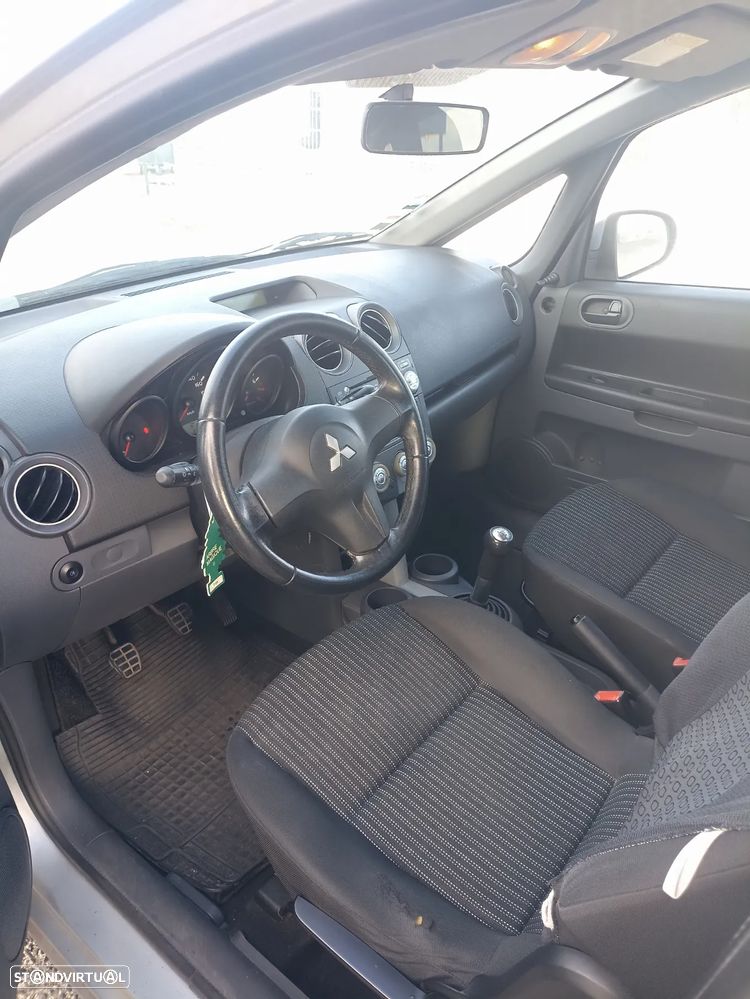 Mitsubishi Colt 1.1 Base - 6