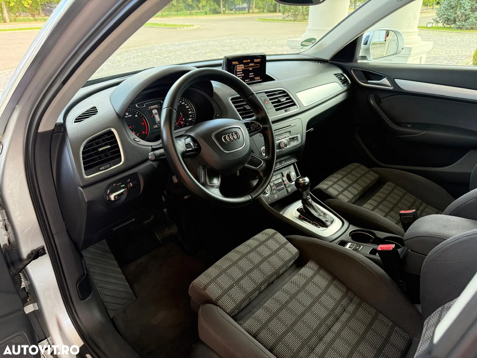 Audi Q3 2.0 TDI Quattro S tronic - 21