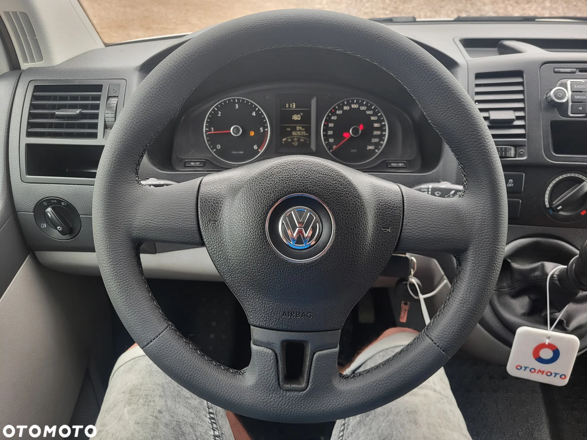 Volkswagen Transporter - 22