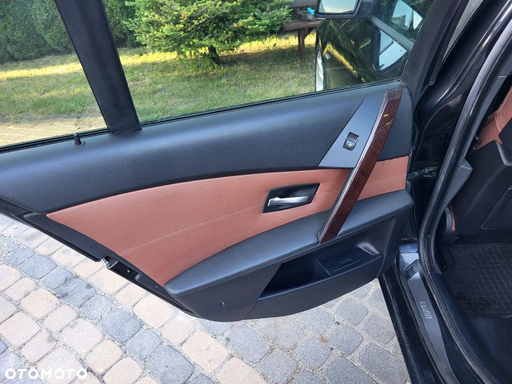 BMW Seria 5 - 18
