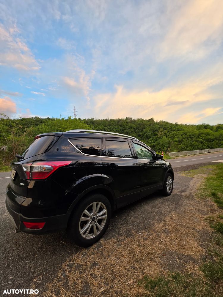 Ford Kuga 1.5 EcoBoost 2WD Titanium - 5