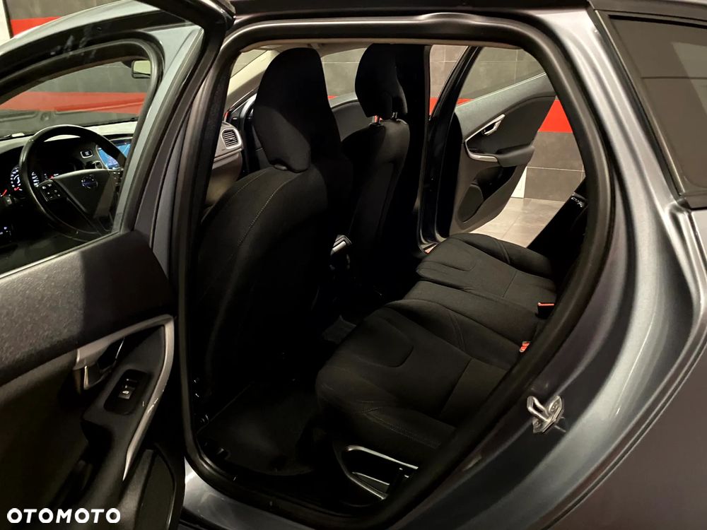 Volvo V40 D2 Powershift Summum - 18