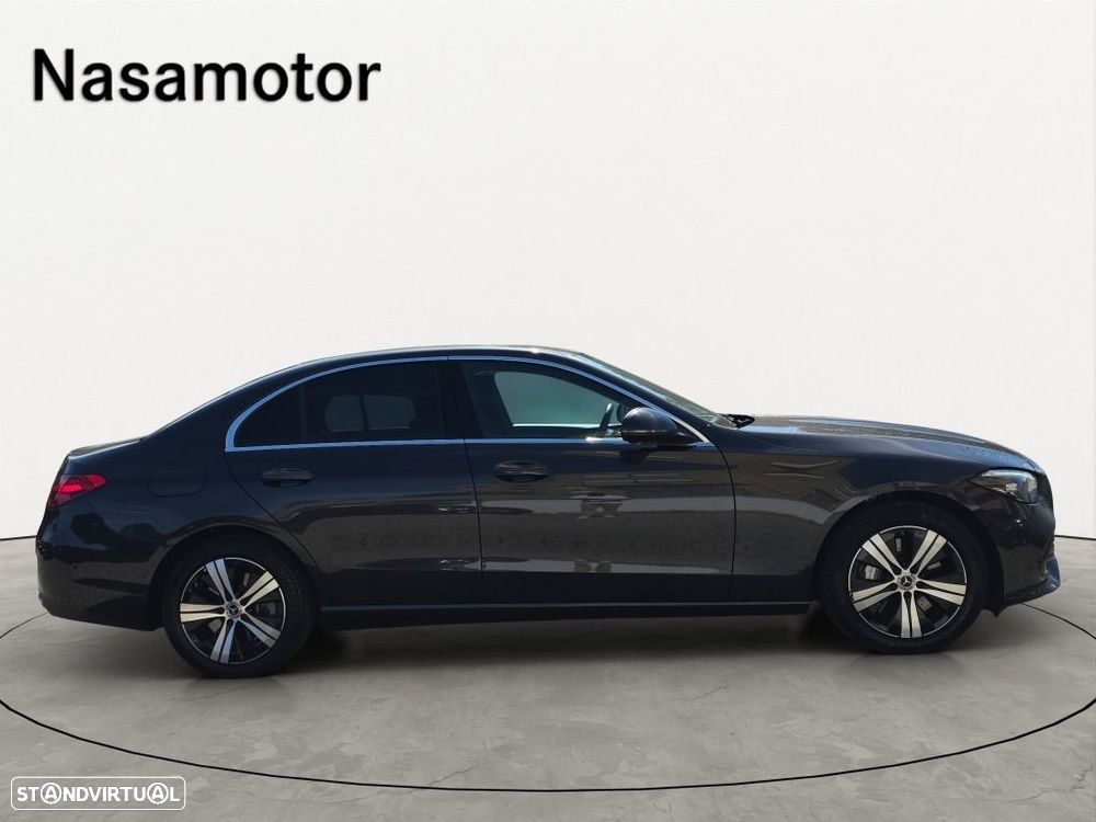 Mercedes-Benz C 300 — fotografia 4