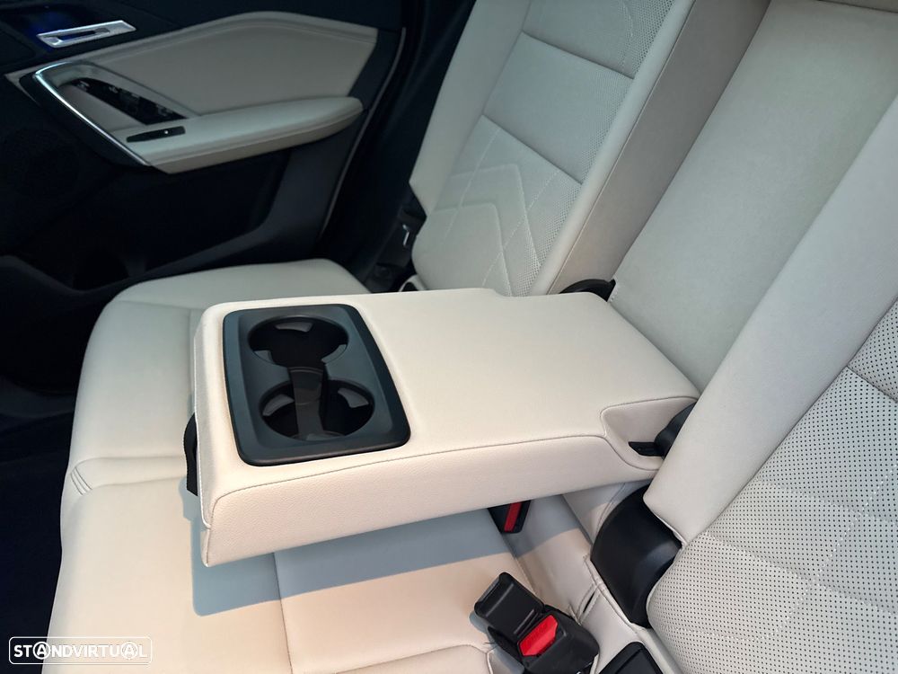 BMW iX1 xDrive30 xLine - 34