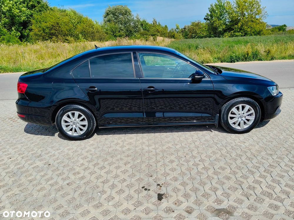 Volkswagen Jetta 1.4 TSI Comfortline - 11