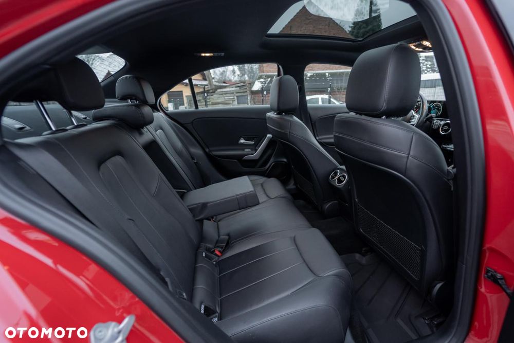 Mercedes-Benz Klasa A 220 4Matic 7G-DCT Style - 13