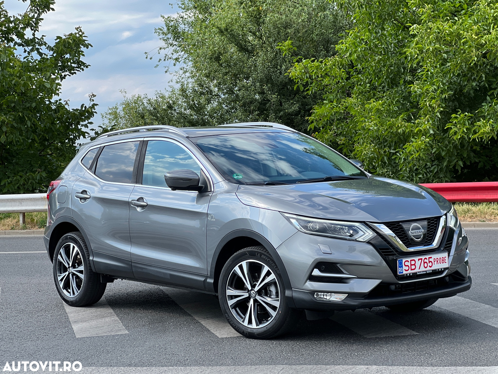 Nissan Qashqai 1.2 DIG-T Xtronic N-Vision - 4