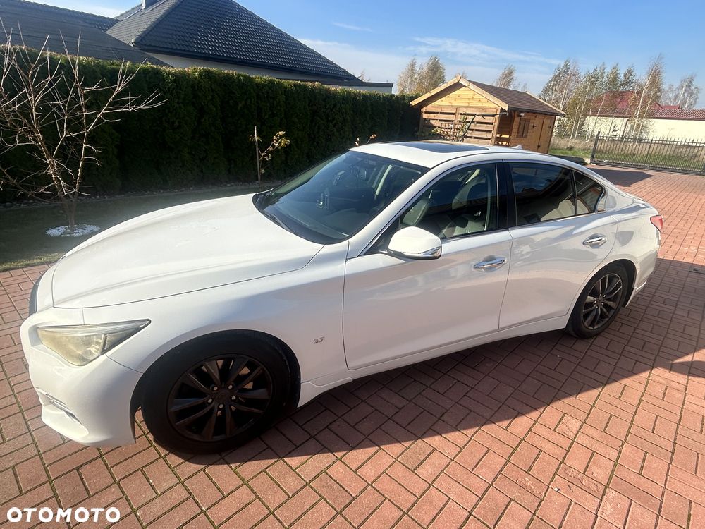 Infiniti Q50