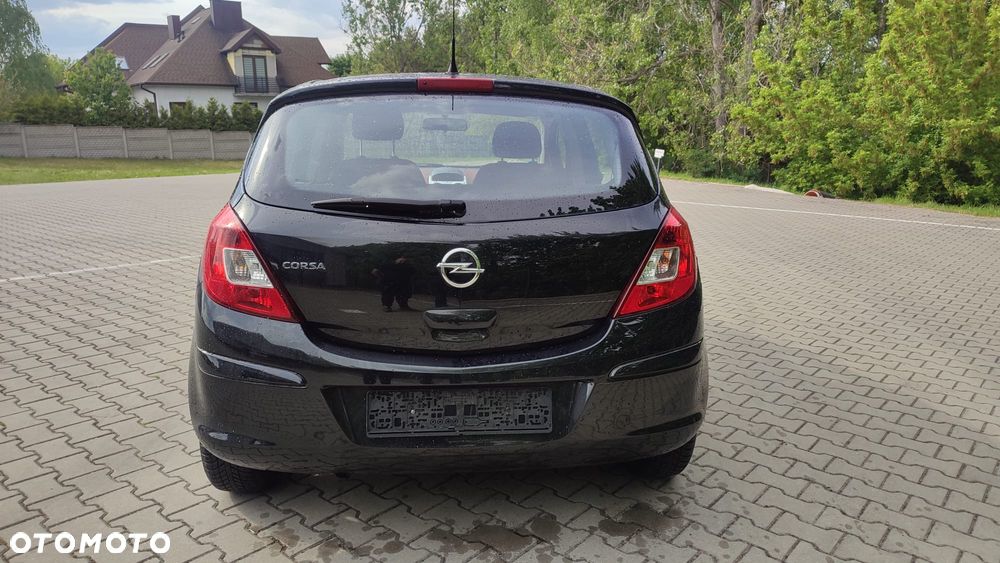Opel Corsa 1.4 16V Energy - 8