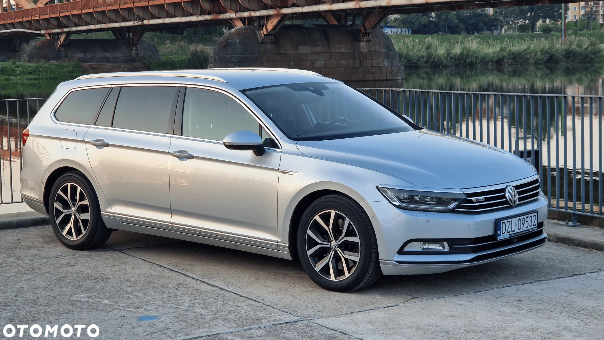 Volkswagen Passat 2.0 TDI Bi-Turbo BMT 4Mot Highline DSG - 13