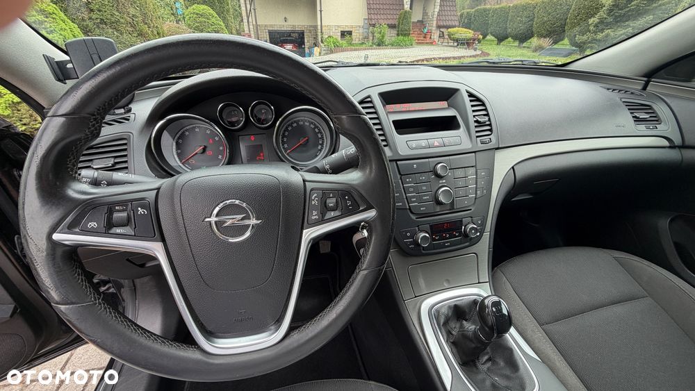 Opel Insignia 1.6 - 11