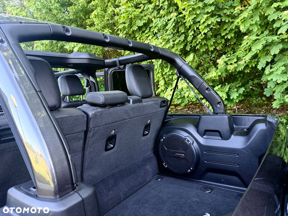 Jeep Wrangler - 10