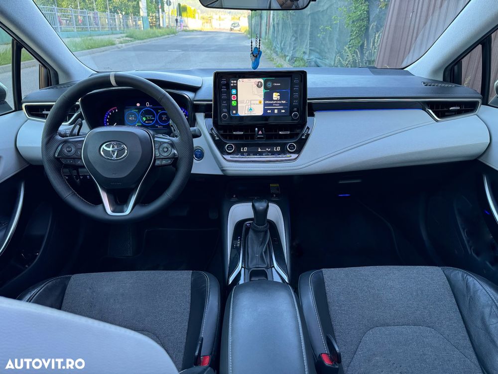 Toyota Corolla - 5