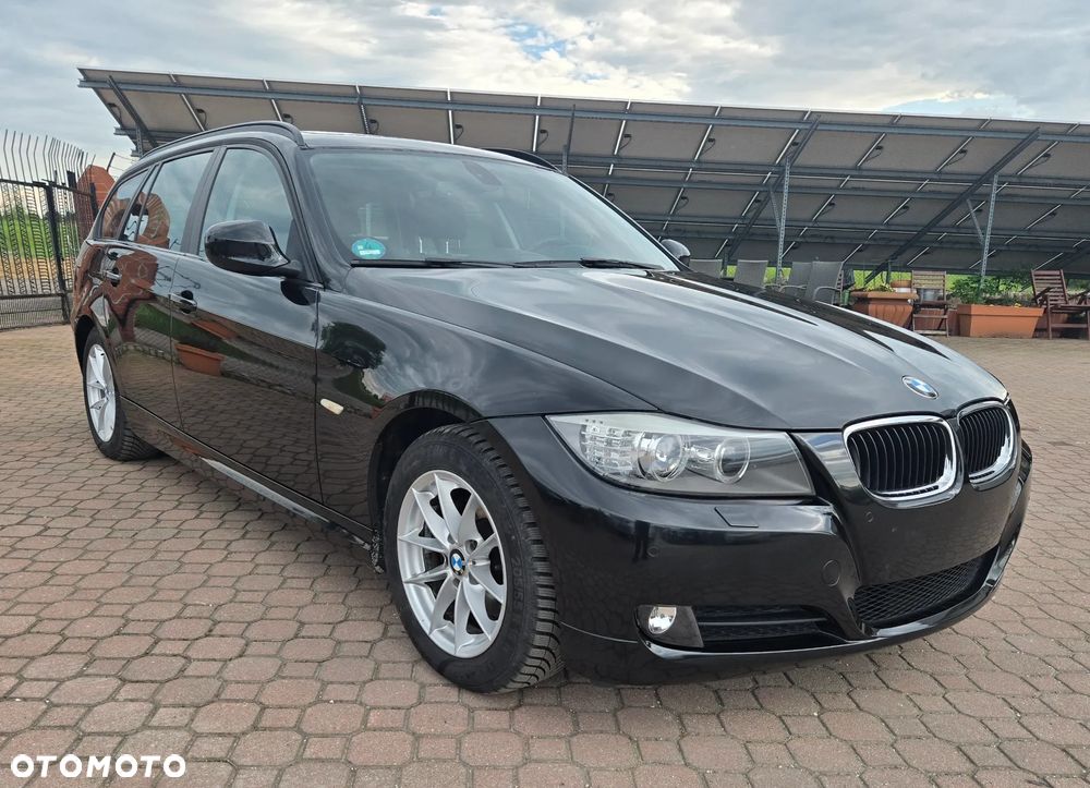 BMW Seria 3 318i Edition Exclusive - 4